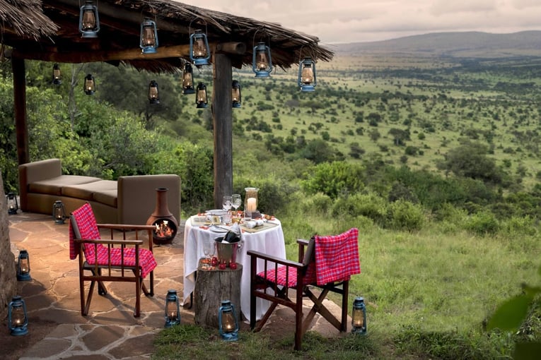 &Beyond Kleins Camp Kleins-camp-serengeti-romantic-dinner