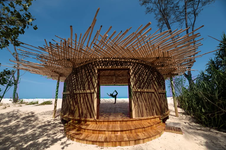 &Beyond Mnemba Island, Tanzanie – Zanzibar | Exclusive Tours Zanzibar-Mnemba-Island-yoga _2_-1