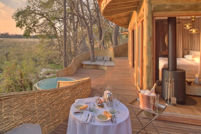 &Beyond Sandibe Okavango Safari Lodge private-wilderness-and-dining-at-andBeyond-sandibe-on-a-luxury-botswana-safari-overlooking-the-okavango-delta