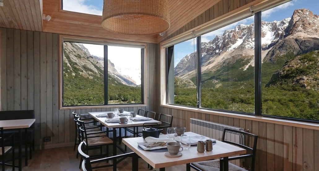 restaurace, výhled na hory