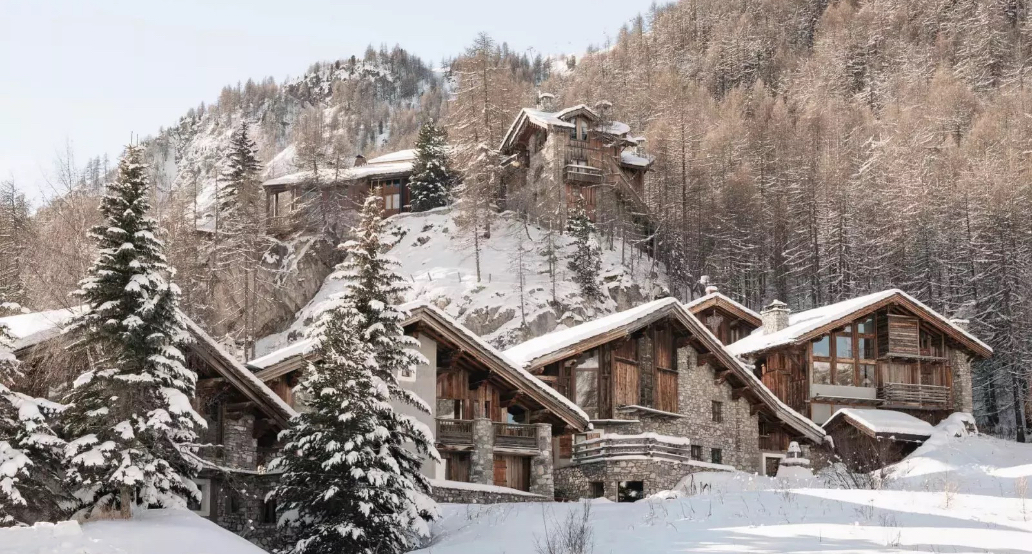 1032x544 Les Chalets Covarel | Exclusive Tours
