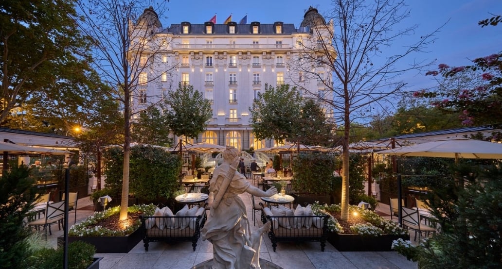 hotel, park