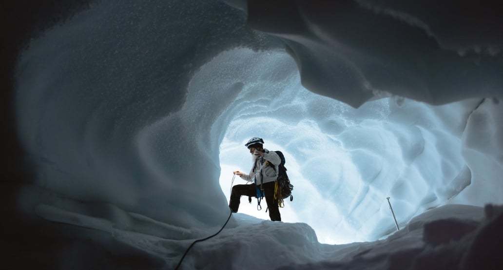 ledová jeskyně, človek