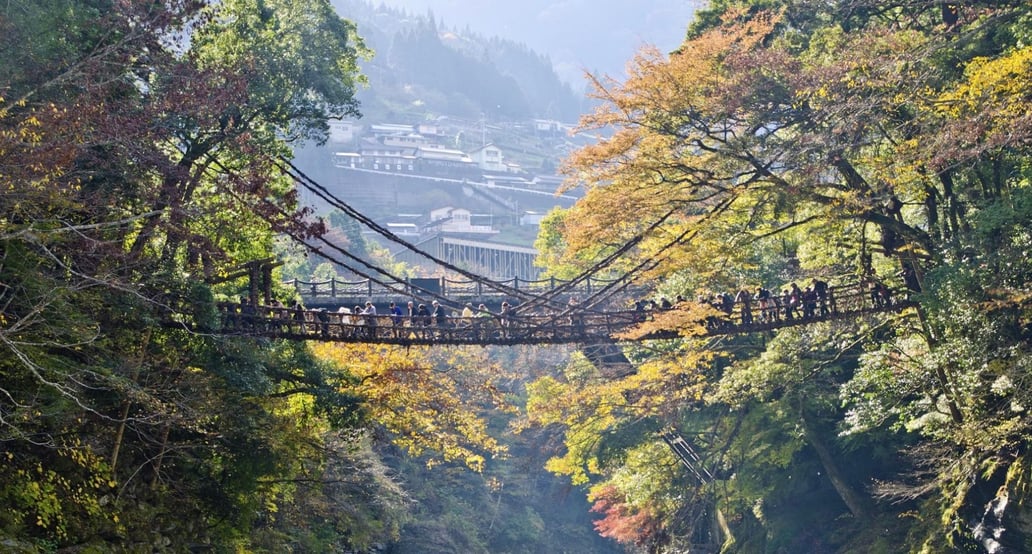 1032x554 5 míst, která nejlépe poznáte na kole s Exclusive Tours  japonsko