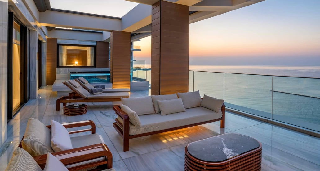 1032x554 AMARA The-Amara-Suite-Terrace-with-Private-Pool-Angle-2-1920x1201-s