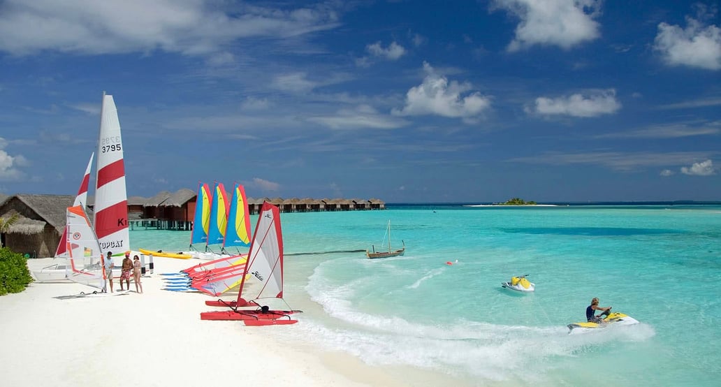1032x554 Anantara Dhigu Maldives Resort anantara_dhigu_maldives_aquafanatics_water_sports_1920x1037