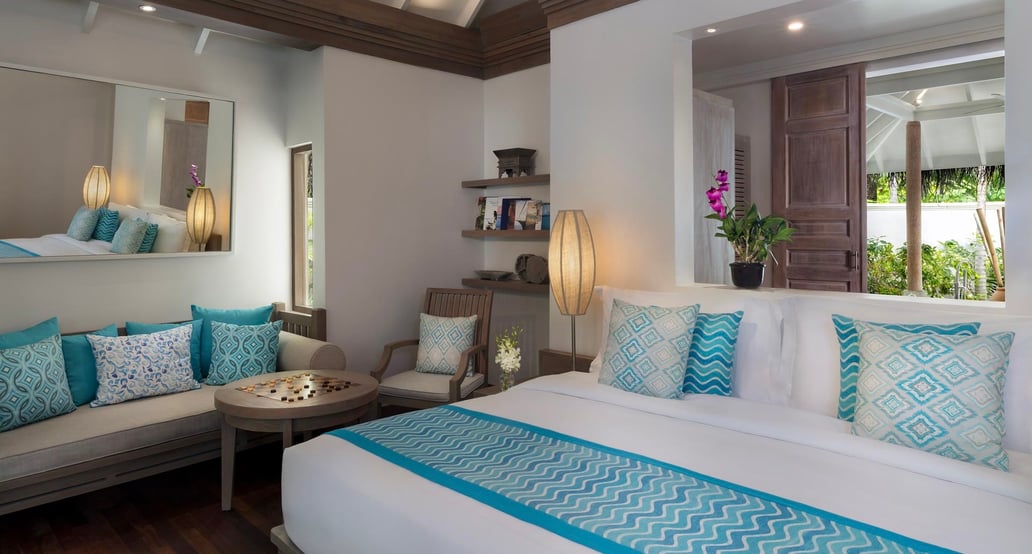 1032x554 Anantara Dhigu Maldives Resort anantara_dhigu_sunset_beach_villa_bedroom_angle_1920x1037