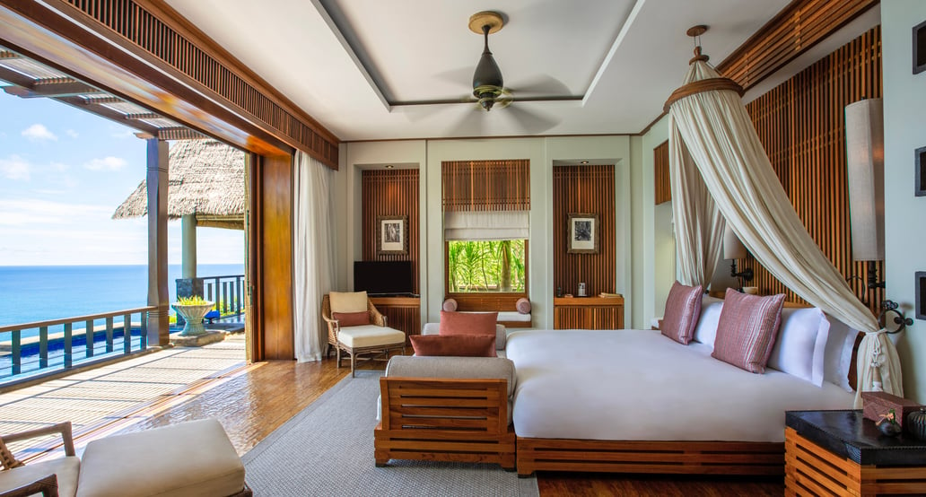 1032x554 Anantara_Maia_Seychelles_Villas_Guest_Room_Premier_Ocean_View_Pool_Villa_Interior