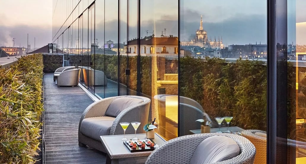 1032x554 Armani Hotel Milano armani-milano-suite-terrace-duomo-view-scaled.jpg