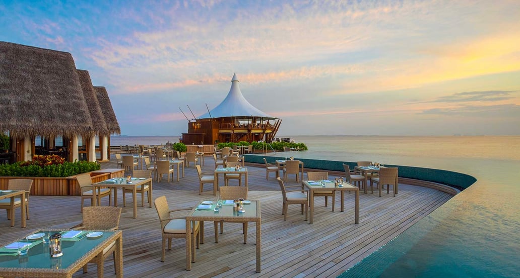 1032x554 Baros Maldives Baros-Maldives-Restaurant-dining-11-1