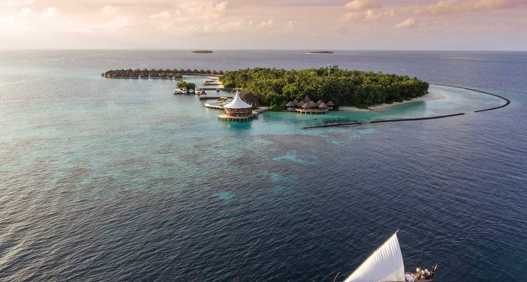 1032x554 Baros Maldives Gallery-Nooma3