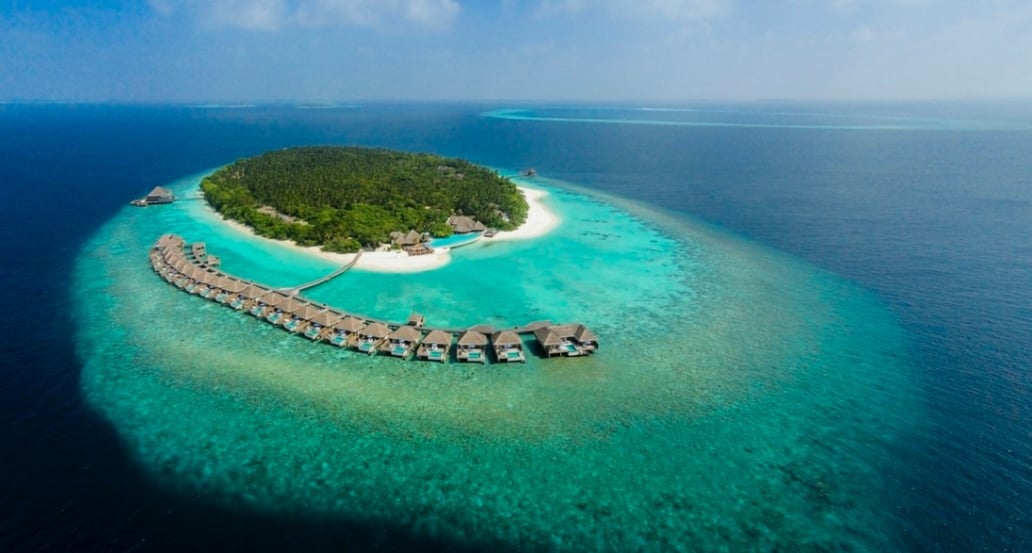 1032x554 Dusit Thani Maldives 4620