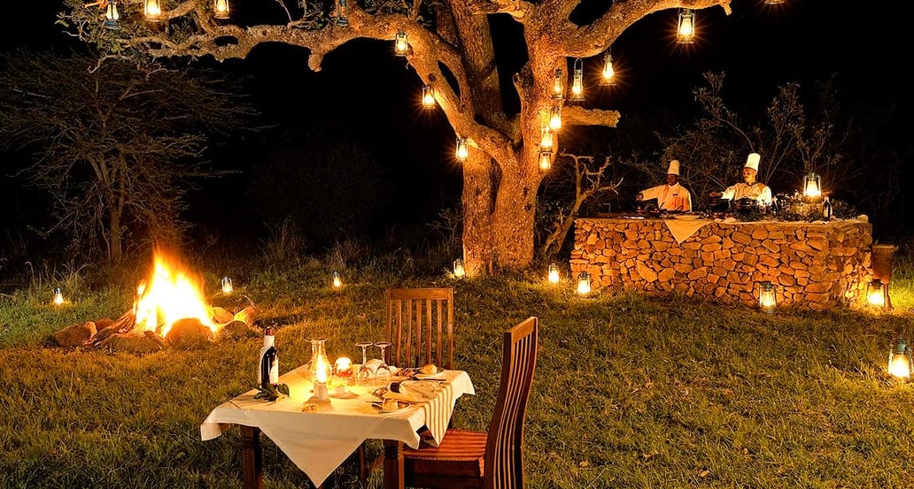 1032x554 Elewana Serengeti Migration Camp SerengetiMigrationCamp-dining-under-the-stars