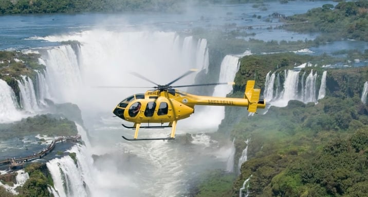 helikoptéra a vodopády