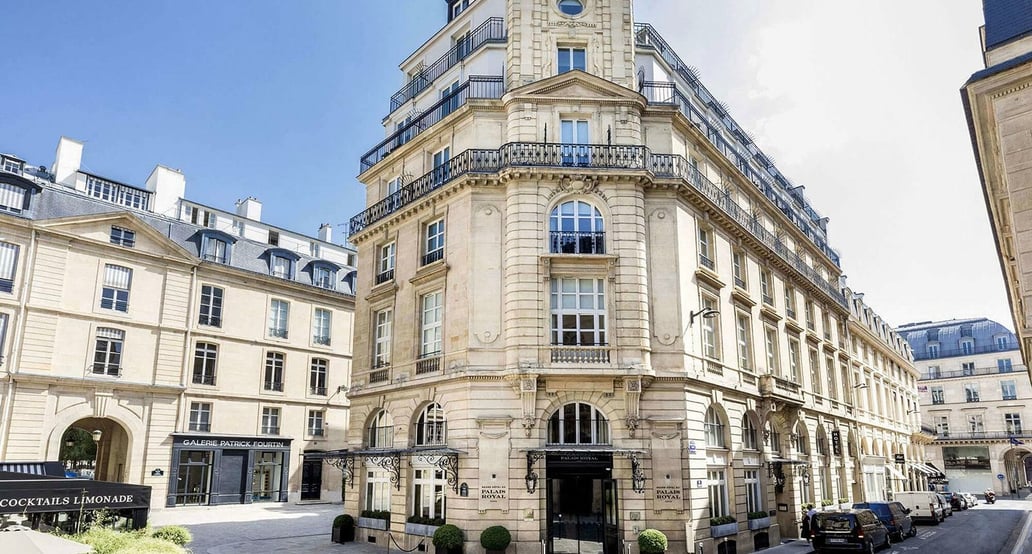 1032x554 Grand Hôtel du Palais Royal facade.jpg