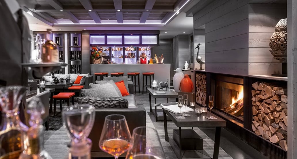 1032x554 Grandes Alpes Private Hotel & Spa bellini-s-lounge-bar-3