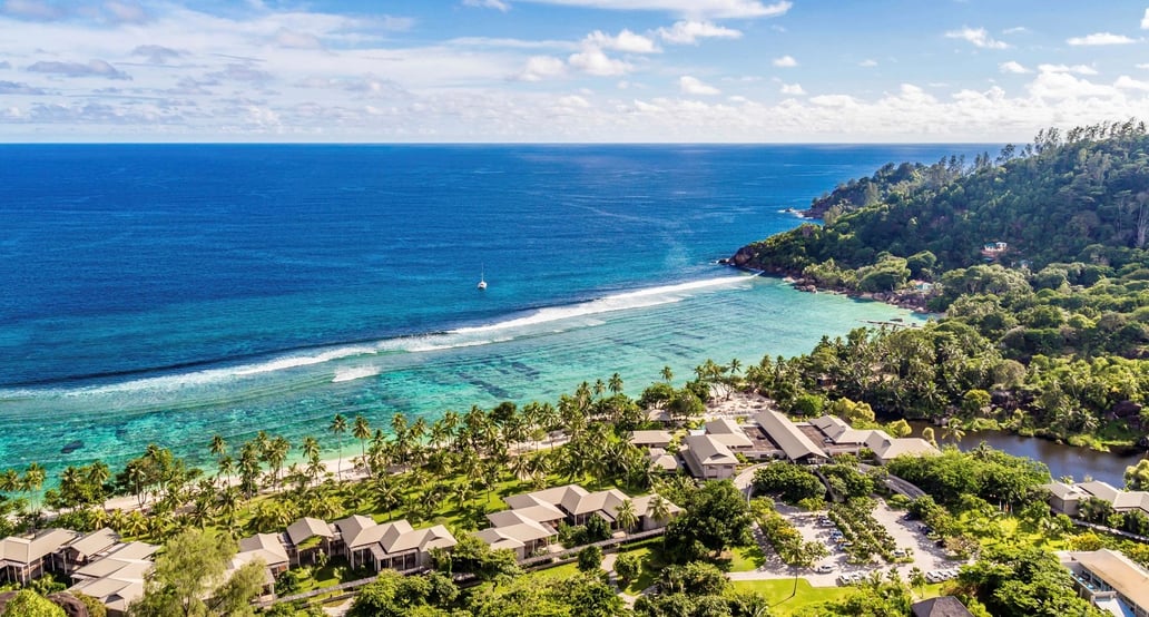 1032x554 Kempinski Seychelles Resort c8ad8a4cae7b-73656585_4K