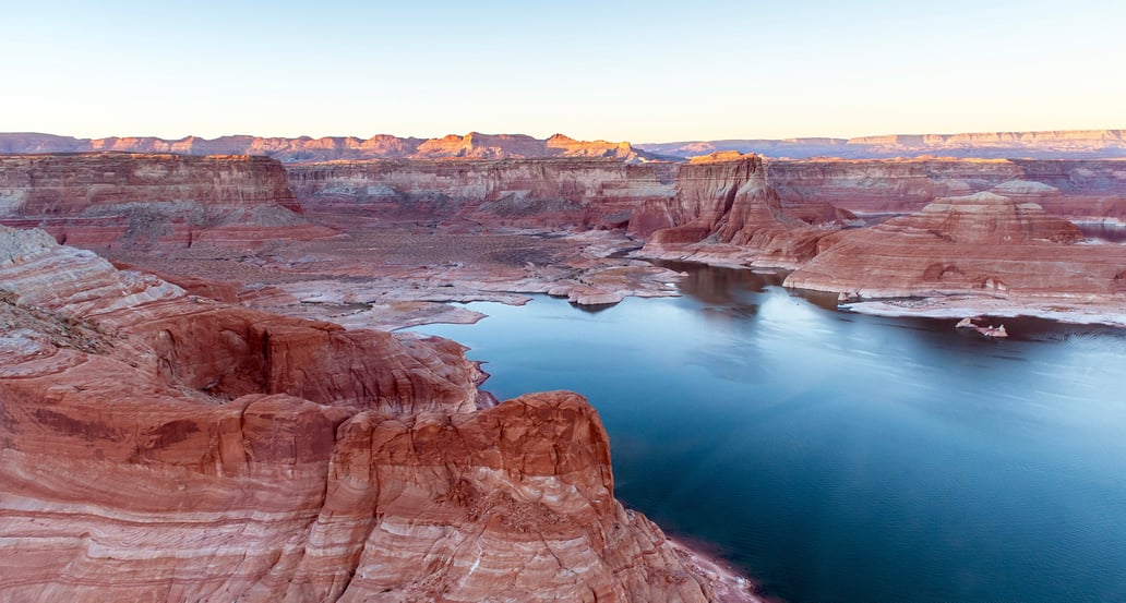 1032x554 Lake Powell shutterstock_351607052