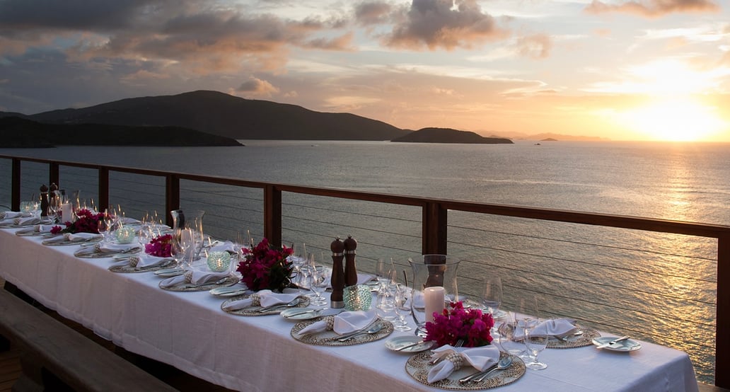 1032x554 Necker Island the-great-house-roof-terrace-dinner-q90