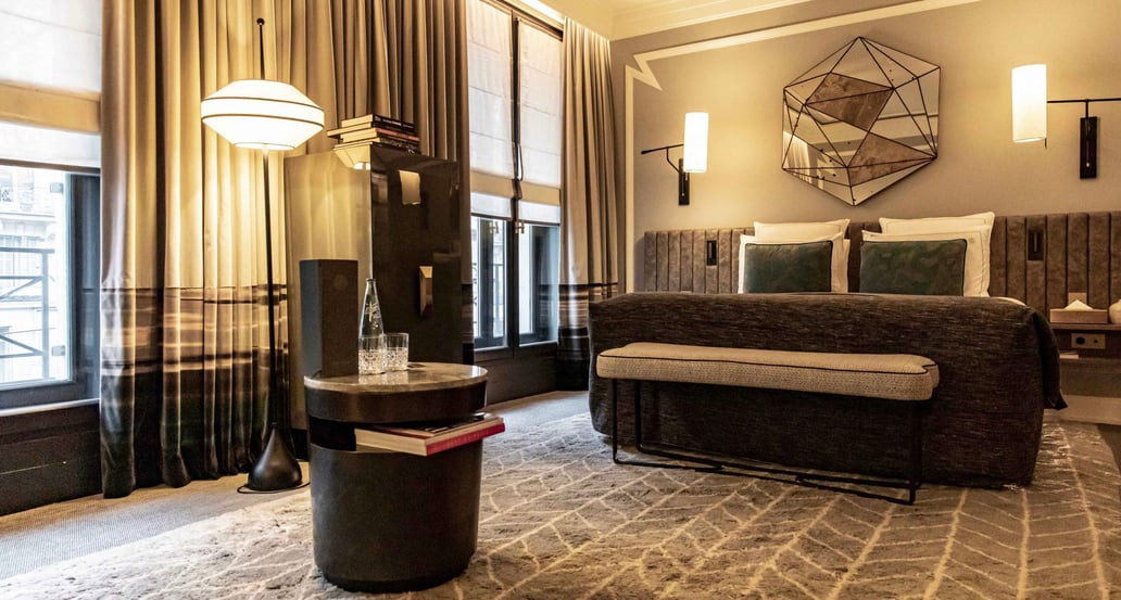 1032x554 Nolinski Paris hotel-5-etoiles-luxe-nolinski-paris-chambre-deluxe1
