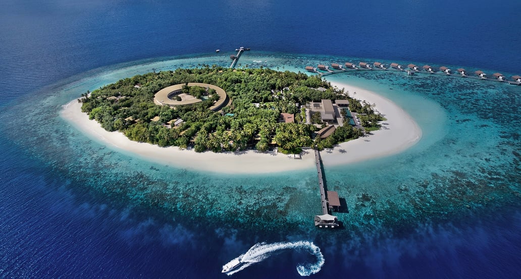 1032x554 Park Hyatt Maldives Hadahaa Park-Hyatt-Maldives-Hadahaa-P303-Aerial-Island.16x9