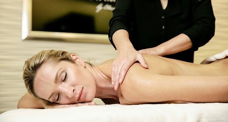 1032x554 STOCK Resort csm_massagen-wellnessurlaub-stock-resort-tirol-02_b299c1fdfb