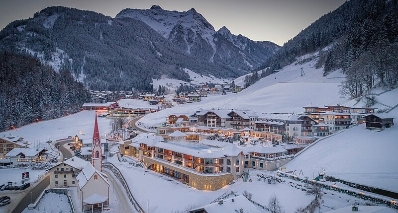 1032x554 STOCK Resort csm_winter-ansicht-stock-resort-zillertal_81a31c6384