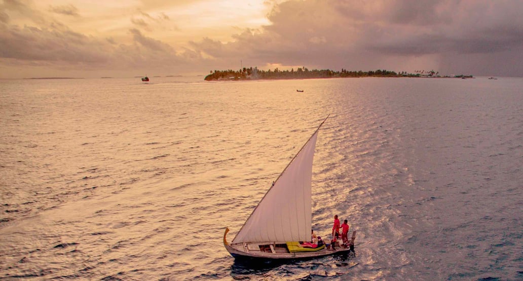 1032x554 Six Senses Kanuhura, Lhaviyani Atoll – Maledivy boat-cruise-maldives