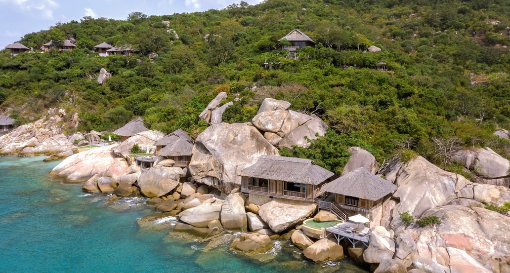 1032x554 Six Senses Ninh Van Bay ninh_van_bay_vietnam_rock_pool_villa_aerial2