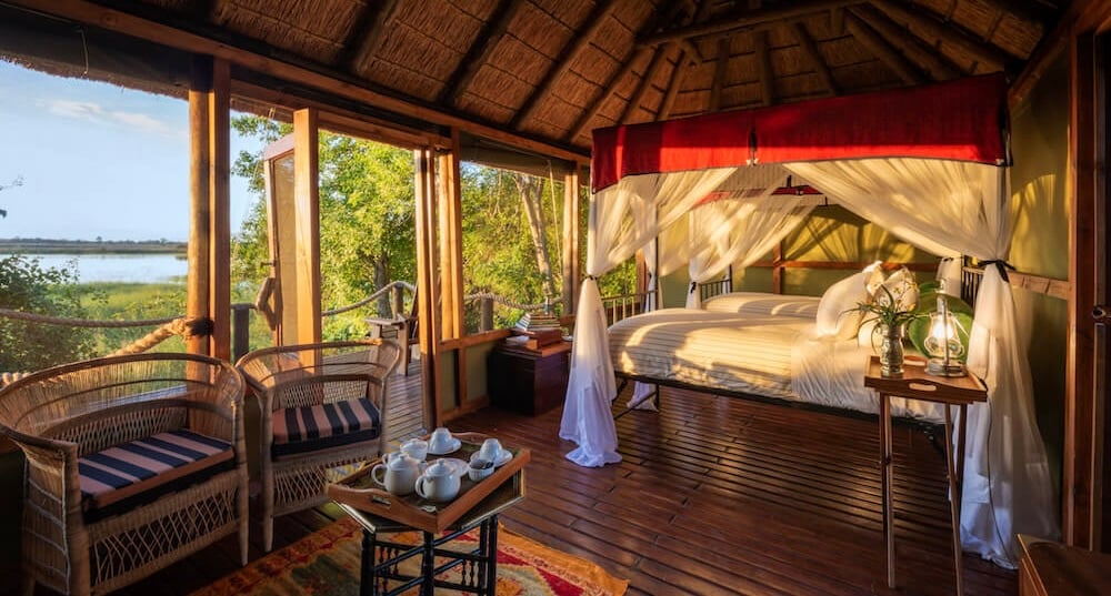 1032x554_9Mapula-Lodge-Twin-beds-and-seating-area