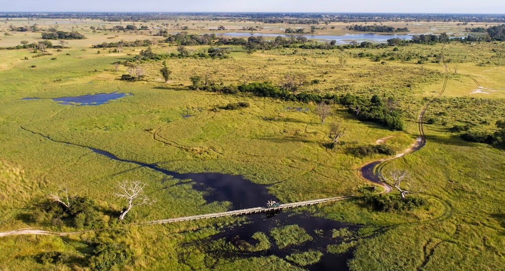 1032x554_Mapula-Lodge-Delta-from-the-air