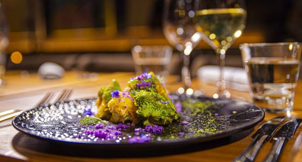 1032x554_rakas-restaurant-art-meets-food-rovaniemi-1300x866 2