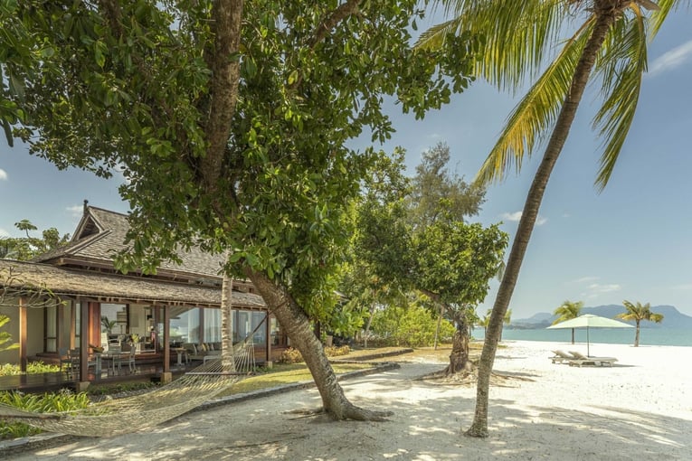 resort, plaza, palmy