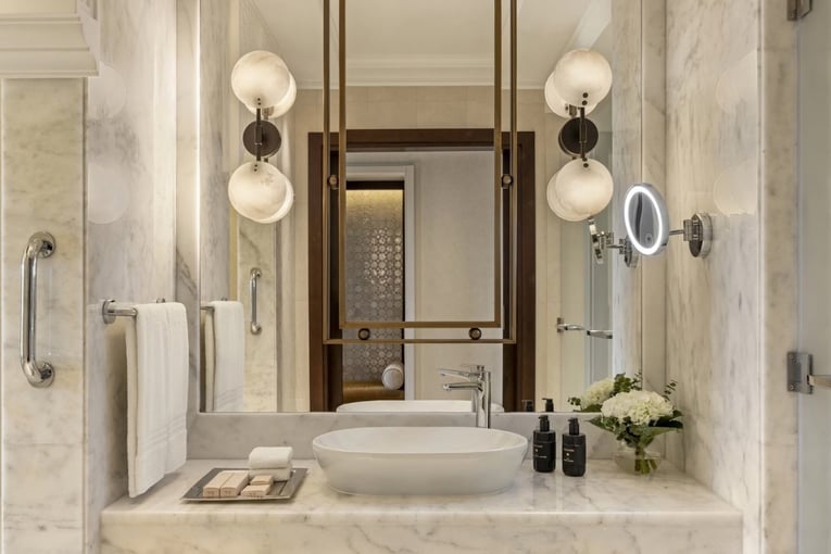 1200 x 800 Jumeirah Zabeel Saray, SAE, Dubaj _ Exclusive Tours_koupelna