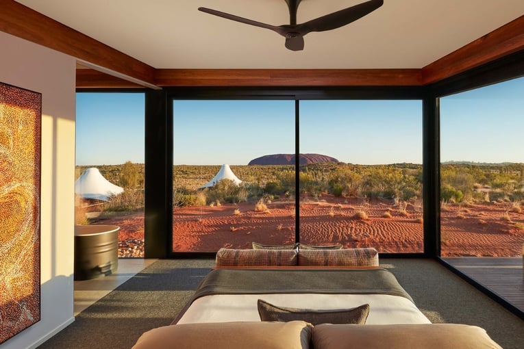 výhled z pokoje, poušť, Uluru