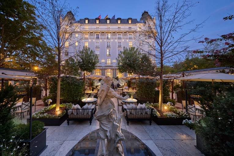 hotel, park