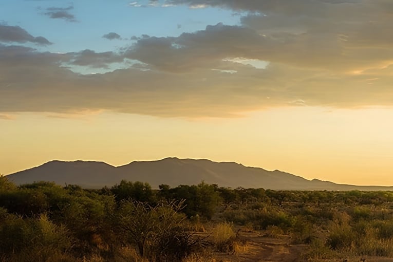 1200 x 800 Zannier Omaanda Lodge, Namibie, Afrika _ Exclusive Tours_krajina