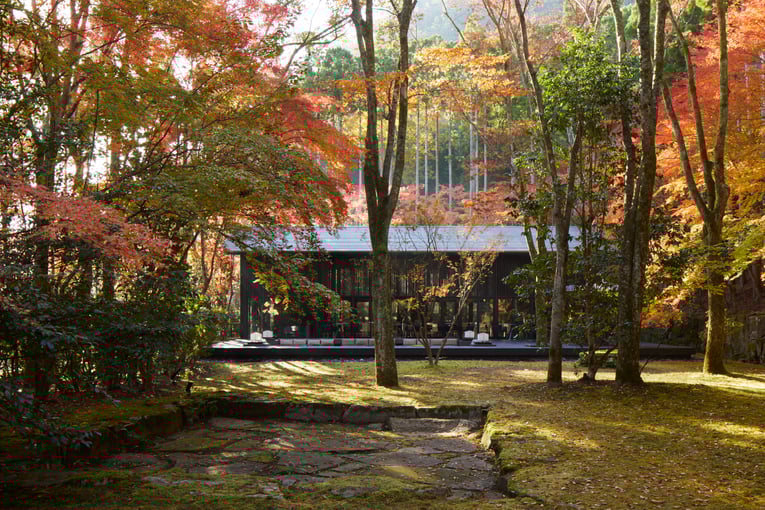 1200x800 Aman Kyoto venku se stromy