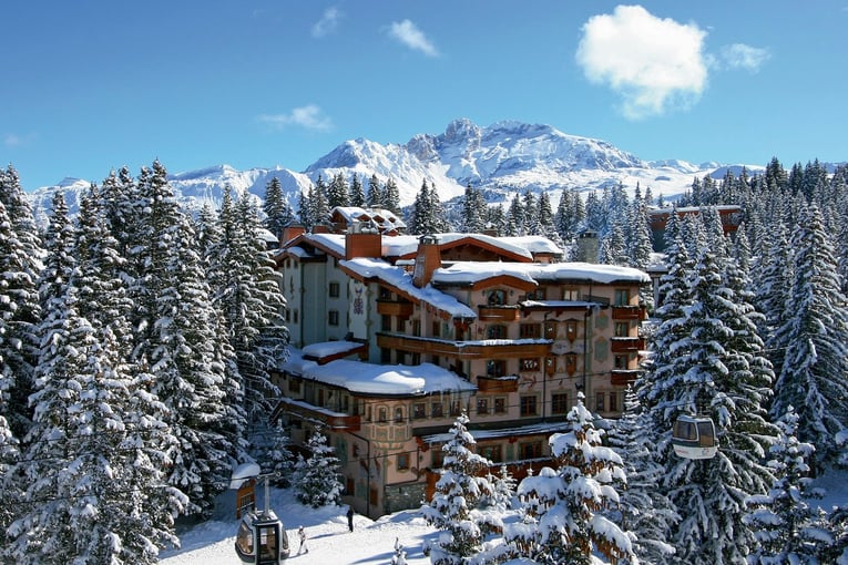 1200x800 Les Airelles, Francie – Courchevel ARL_EXT_FAC_BD_007