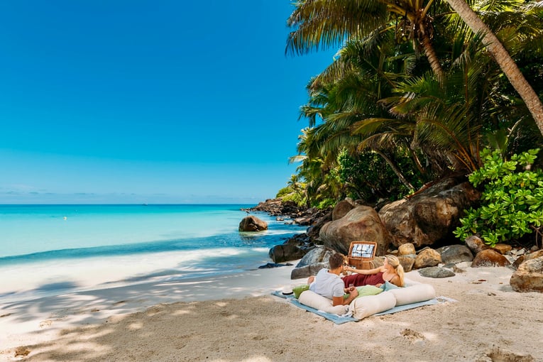 1200x800_North Island_North Island_sezlc-private-picnic-4082-hor-clsc 2