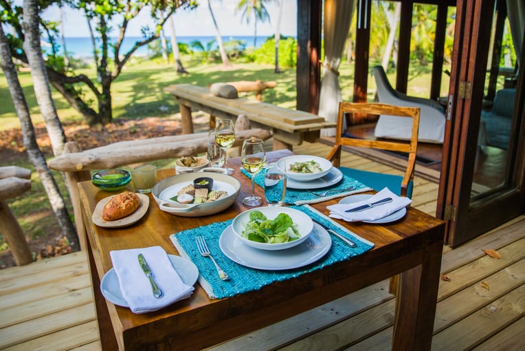 1200x800_North Island_North-Island-InVillaDining