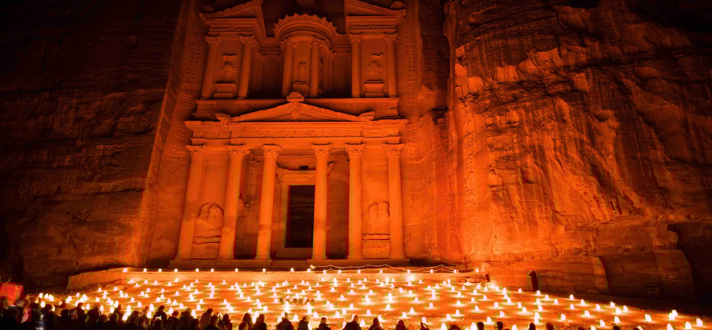 1450x674 Jordánsko Petra shutterstock_546137836