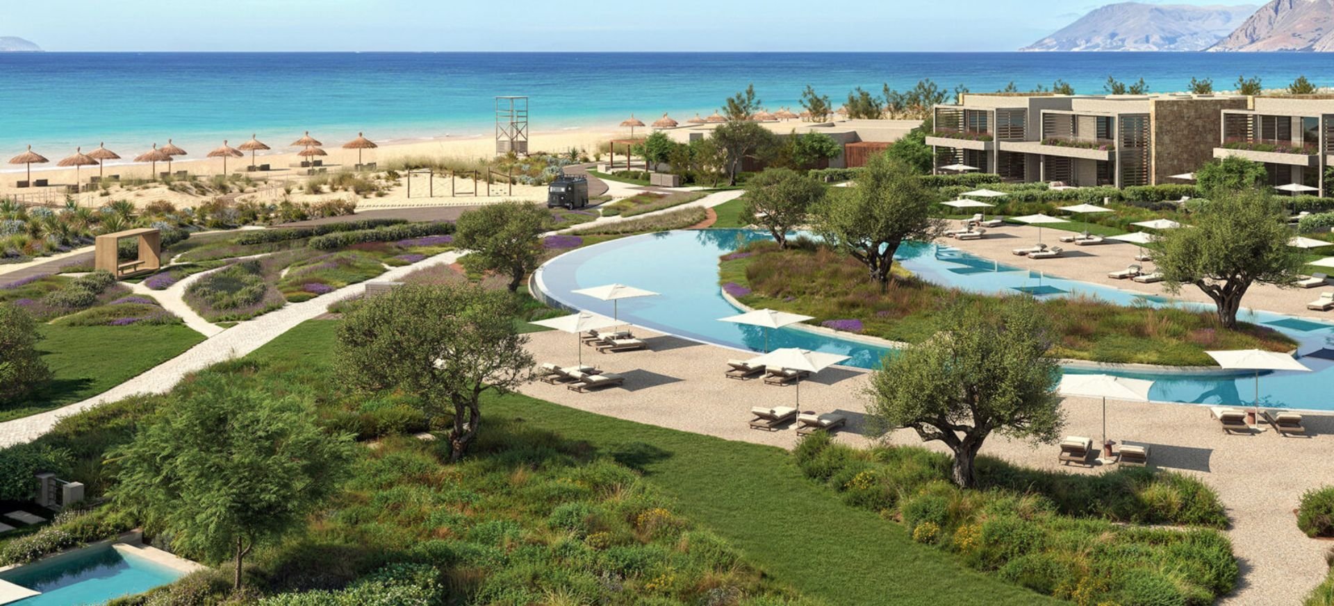 hotelový resort, bazény, moře