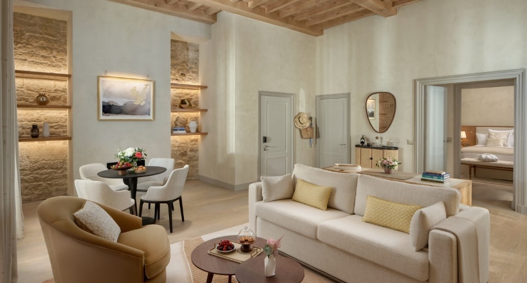 2 Château de la Commaraine, Francie – Burgundsko | Exclusive Tours