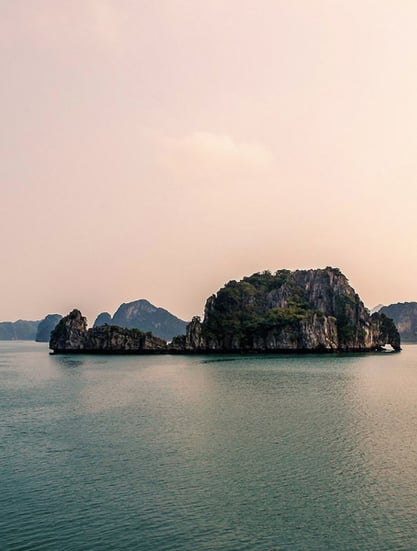 Heritage Line Violet – Ha Long