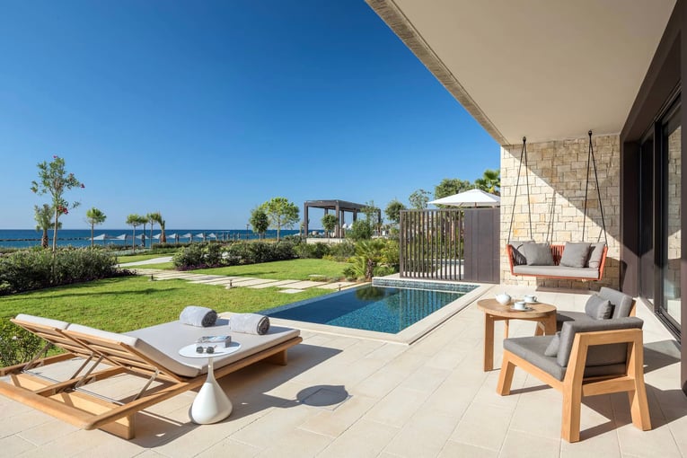 AMARA Bungalow-Terrace-with-Private-Pool-1920x1201-s