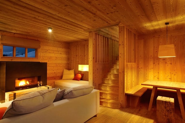 Adler Lodge chalet-livingroom