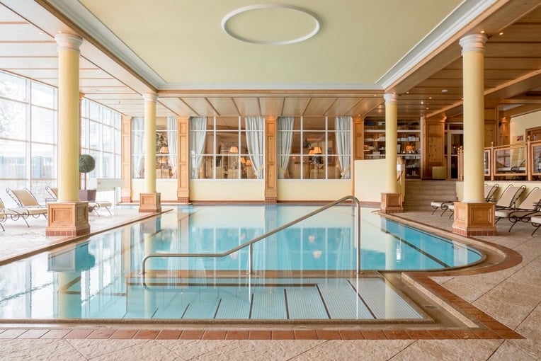 Alpin Resort Sacher | Exclusive Tours Indoor-Pool__Astoria_Resort_Seefeld