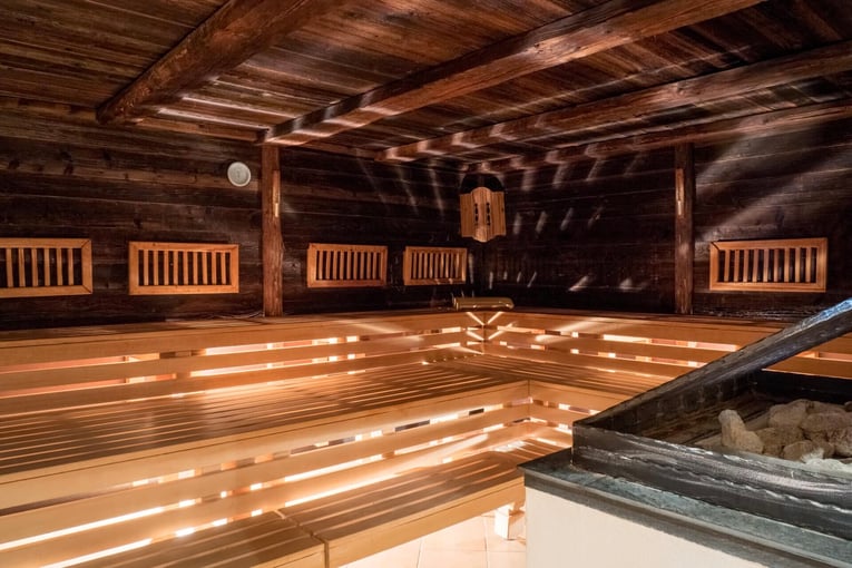 Alpin Resort Sacher | Exclusive Tours Stubensauna_001-1920x1280