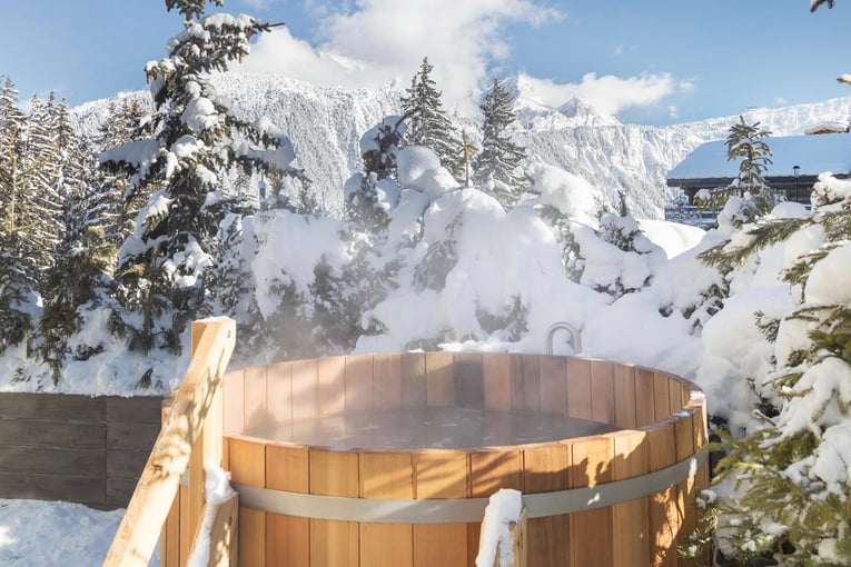 Aman Le Mélézin Suite Ski Piste with Hot Tub, Aman Le Melezin, France_3